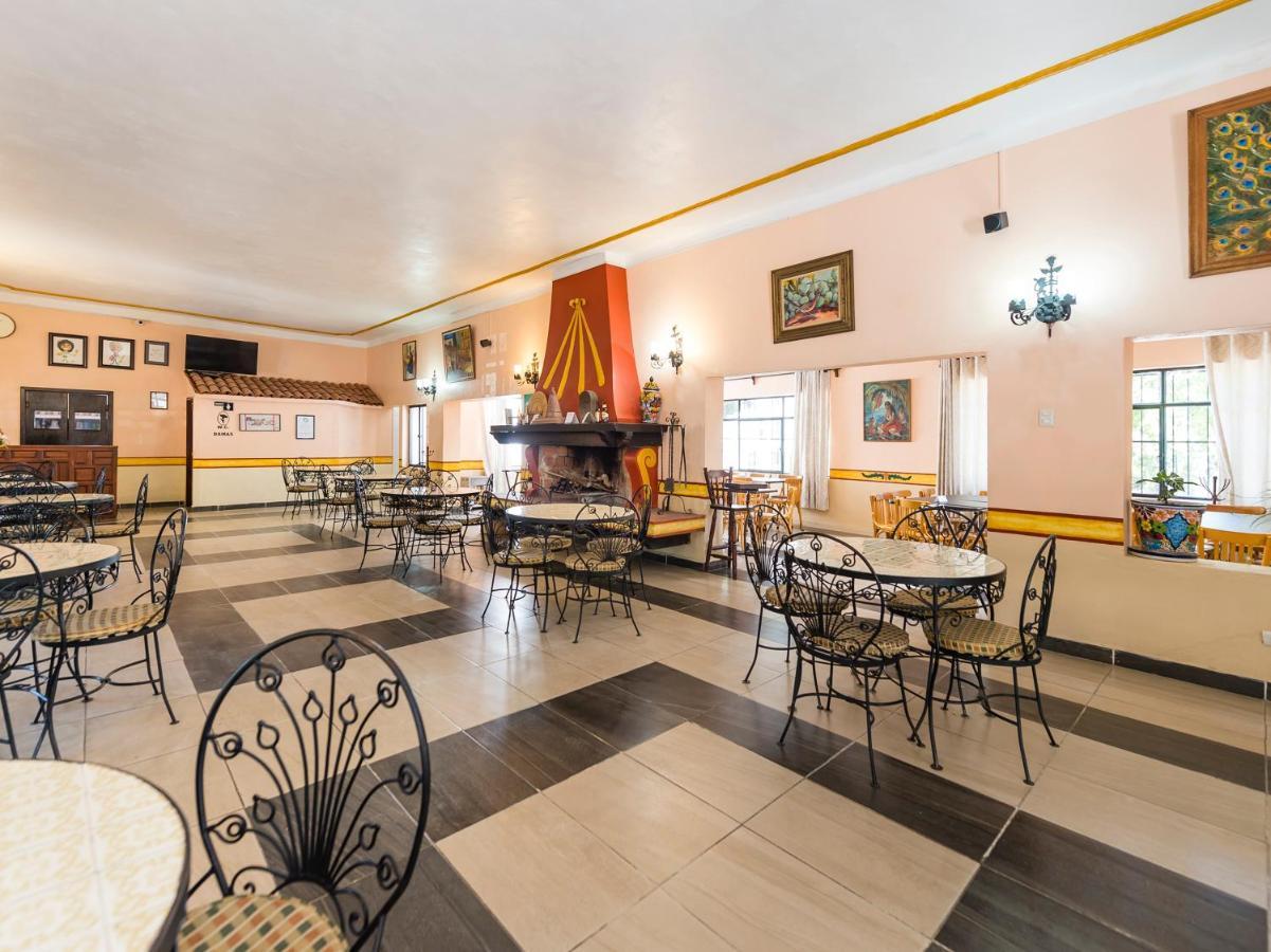 Oyo Quinta Loreto Hotel